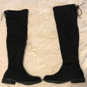 Black Over-the-knee tie back boots